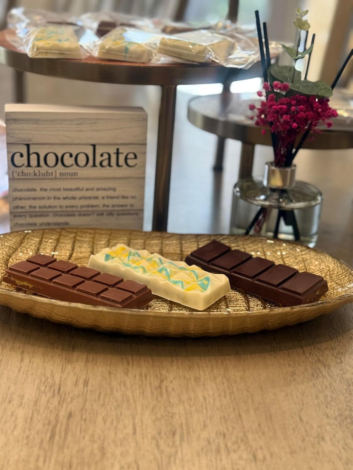 SHOPTMYSTIQUE Dubai Kunafa Chocolate Bar, Luxury Chocolate with Crispy Pistachio